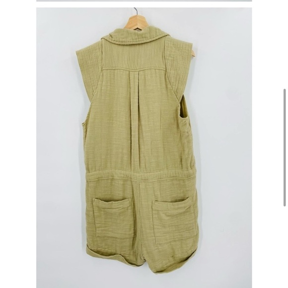 Free People one S green cargo romper - Picture 3 of 11